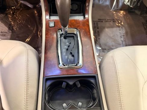 Used 2007 Buick Lucerne CXL w/ Entertainment Package FWD image 36