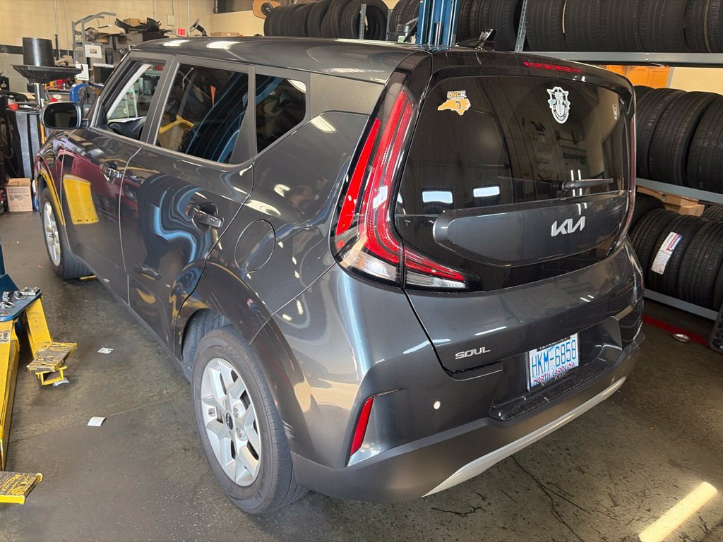 Used 2024 Kia Soul S FWD image 4