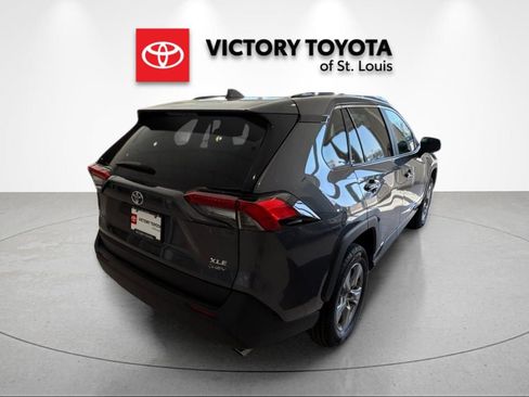 Used 2025 Toyota RAV4 XLE image 3