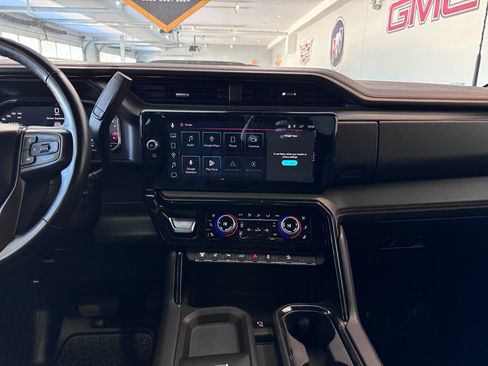 Certified 2025 GMC Sierra 2500 AT4 AWD/4WD image 18