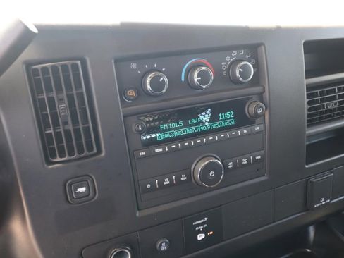 Used 2024 GMC Savana 2500 w/ Driver Convenience Package RWD image 20