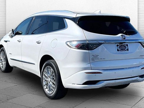 Used 2023 Buick Enclave Avenir w/ Avenir Technology Package AWD/4WD image 11