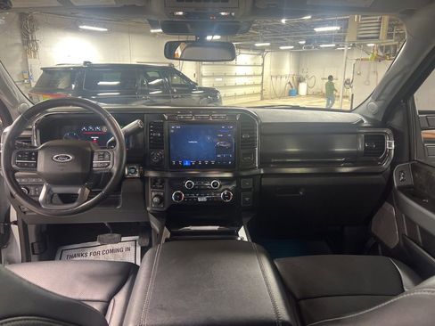 Used 2024 Ford F250 Lariat w/ Lariat Ultimate Package image 9