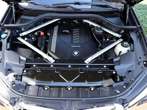 Used 2020 BMW X5 xDrive40i w/ Convenience Package image 54