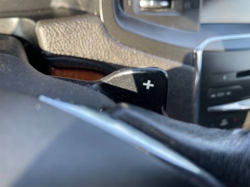 Used 2014 Lincoln MKS AWD w/ Equipment Group 101A image 39