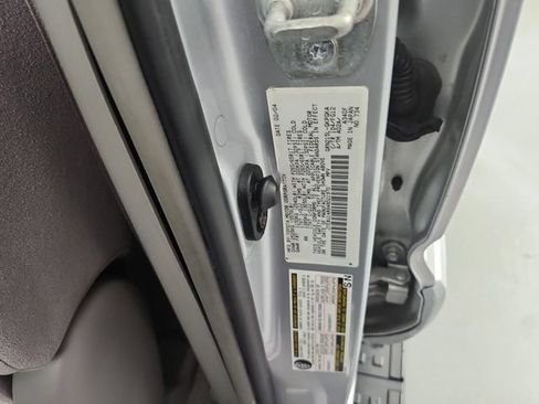 Used 2004 Toyota 4Runner SR5 AWD/4WD image 35
