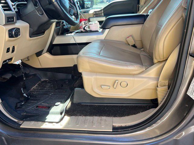 Used 2018 Ford F250 Lariat w/ Lariat Ultimate Package AWD/4WD image 8