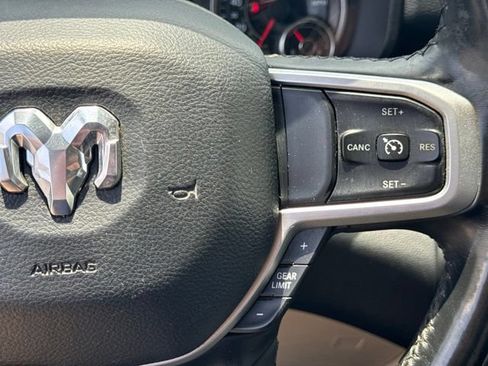 Used 2019 RAM 1500 Big Horn AWD/4WD image 38