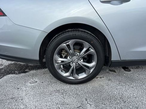 Used 2023 Honda Accord EX image 13