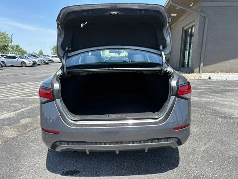 Used 2024 Nissan Sentra SV FWD image 10