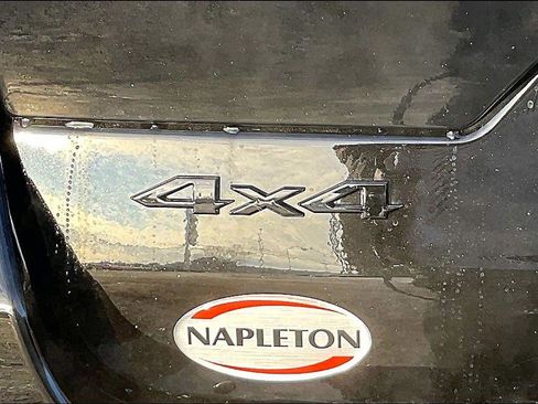 New 2025 Jeep Grand Cherokee Summit image 9