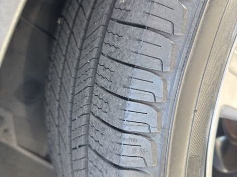 Used 2013 Kia Sorento EX FWD image 3