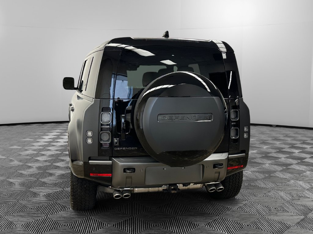 Used 2024 Land Rover Defender 110 Carpathian Edition AWD/4WD image 5