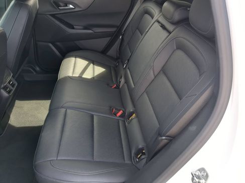 Used 2025 Chevrolet Equinox LT w/ Convenience Package II FWD image 16