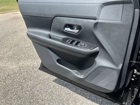 New 2026 Nissan Kicks SV w/ Charging Package FWD image 13