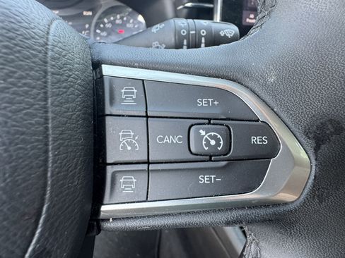 Used 2024 Jeep Compass Limited AWD/4WD image 32