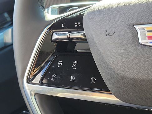 Used 2025 Cadillac Escalade ESV Premium Luxury w/ LPO, Floor Liner Package image 26