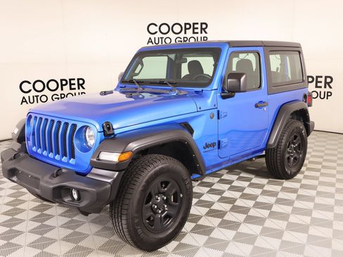 Used 2023 Jeep Wrangler Sport AWD/4WD image 9