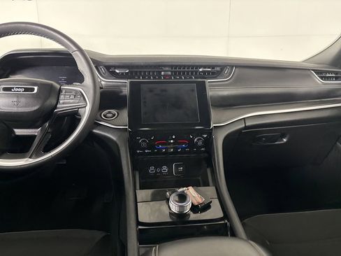Used 2023 Jeep Grand Cherokee L Laredo AWD/4WD image 24