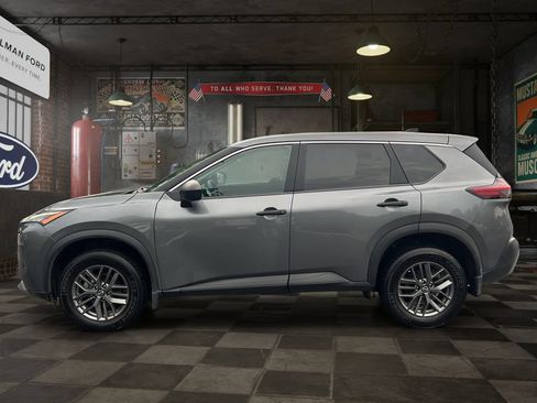 Used 2023 Nissan Rogue S AWD/4WD image 3