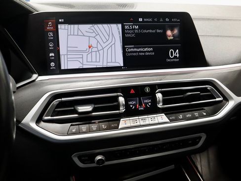 Used 2022 BMW X7 xDrive40i w/ Executive Package image 37