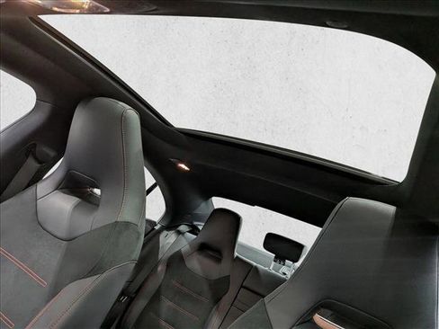 Used 2025 Mercedes-Benz CLA 250 image 15
