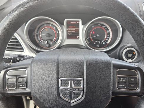 Certified 2017 Dodge Journey SXT w/ Comfort/Convenience Group FWD image 32