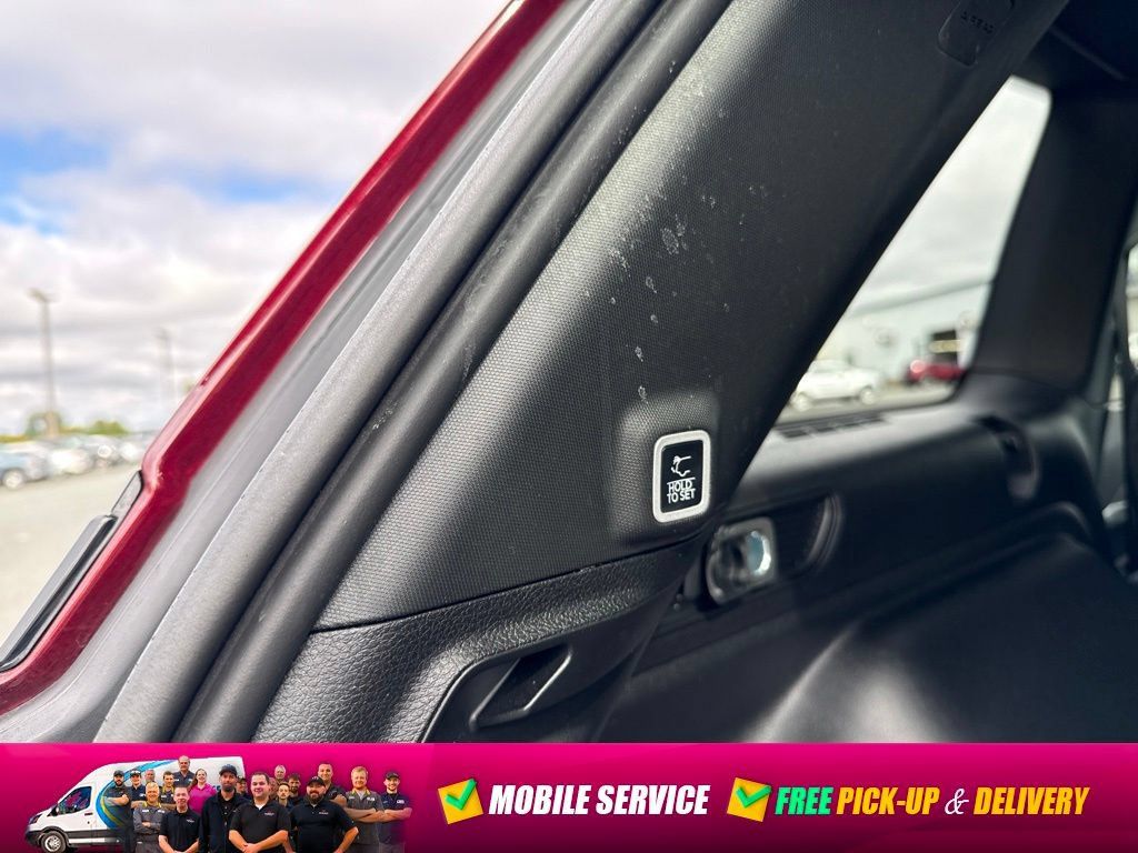Used 2025 Jeep Grand Cherokee Limited w/ Luxury Tech Group II AWD/4WD image 21