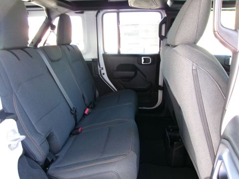 New 2026 Jeep Wrangler Unlimited Sport image 19