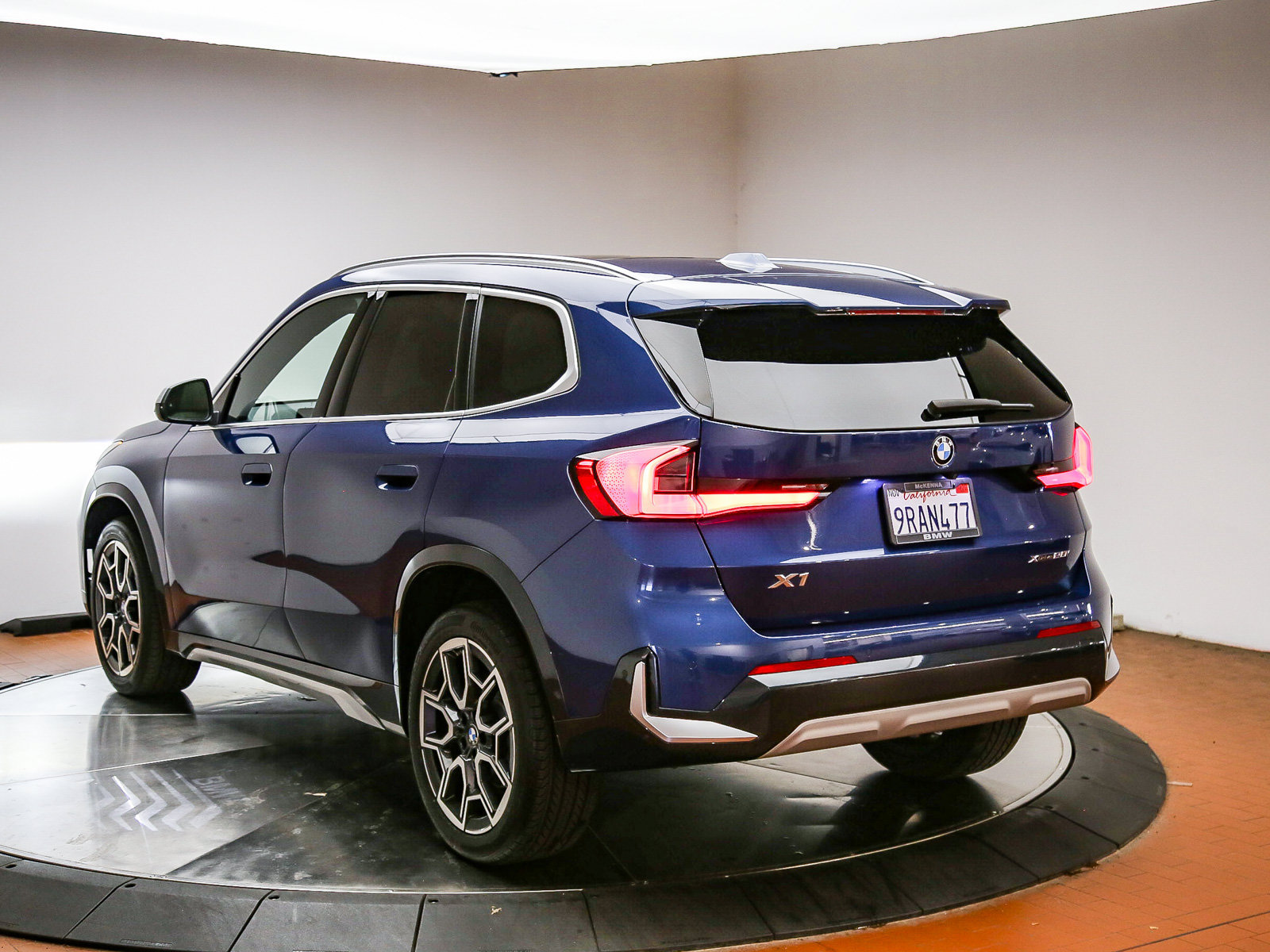 Certified 2024 BMW X1 xDrive28i w/ Convenience Package AWD/4WD image 5