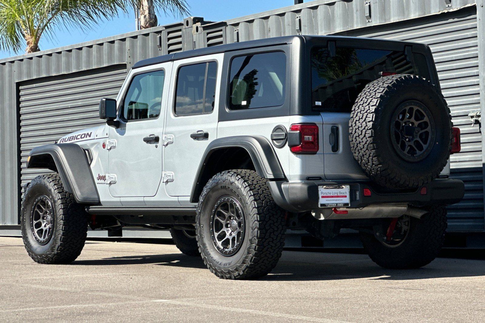 Used 2023 Jeep Wrangler Unlimited Rubicon w/ Xtreme 35 Tire Package AWD/4WD image 3
