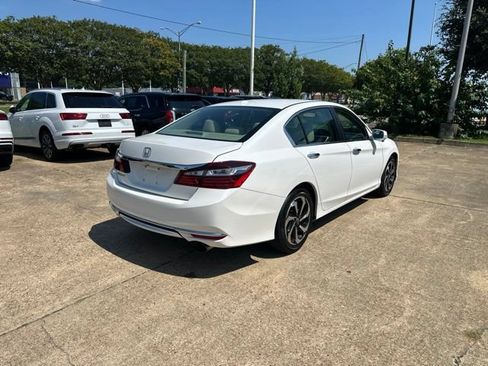 Used 2016 Honda Accord EX-L image 6