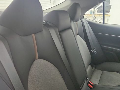 Used 2019 Toyota Camry LE FWD image 21