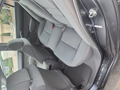 Used 2010 Honda Civic LX image 10