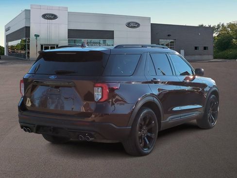 Used 2020 Ford Explorer ST w/ ST Street Pack image 11
