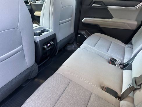 New 2026 GMC Acadia Elevation FWD image 12