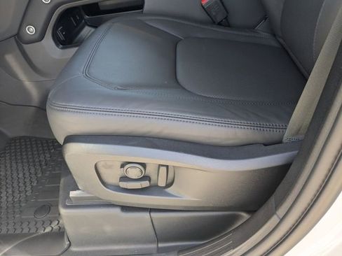 Used 2026 Land Rover Defender 110 X-Dynamic SE image 20