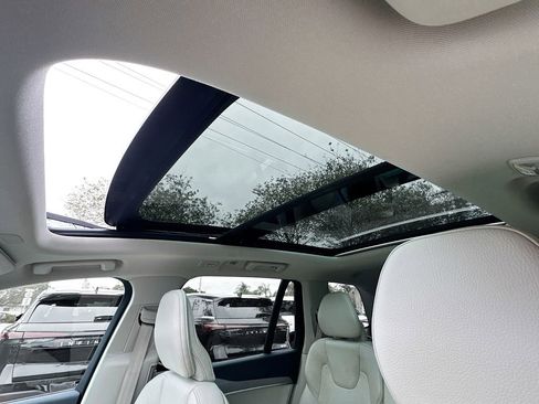 Used 2023 Volvo XC90 B5 Core w/ Protection Package image 23