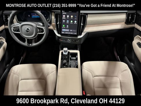 New 2026 Volvo XC90 B6 Plus w/ Protection Package Premier image 35