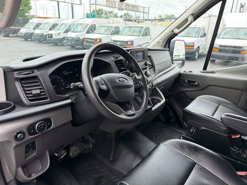 Used 2024 Ford Transit 250 148 Medium Roof RWD image 12