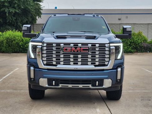 Used 2024 GMC Sierra 2500 Denali w/ Denali Reserve Package AWD/4WD image 2