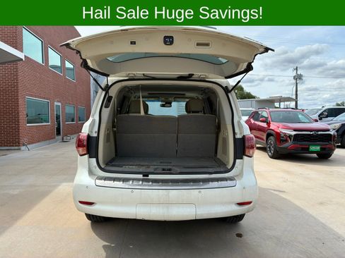 Used 2017 INFINITI QX80 2WD w/ Driver Assistance Package image 11