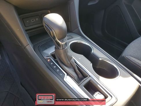 Used 2024 Chevrolet Equinox LT image 30