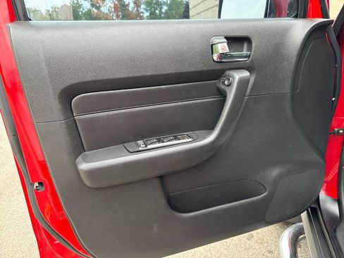 Used 2006 HUMMER H3 AWD/4WD image 13