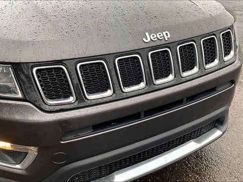 Used 2020 Jeep Compass Limited image 29