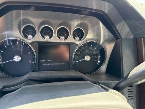Used 2014 Ford F350 Lariat w/ Lariat Ultimate Package AWD/4WD image 25