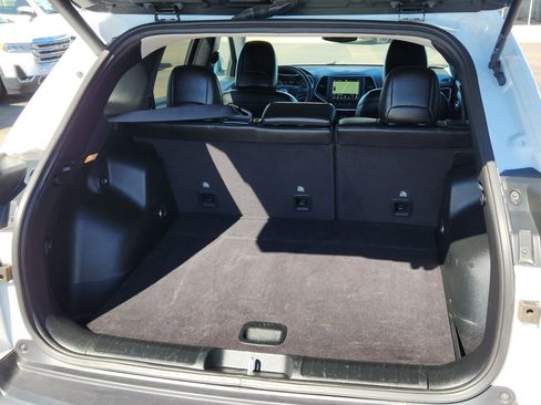 Used 2023 Jeep Cherokee Altitude Lux image 8