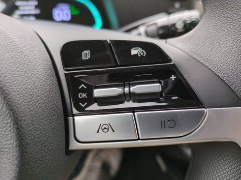 New 2026 Hyundai Elantra Hybrid FWD image 20