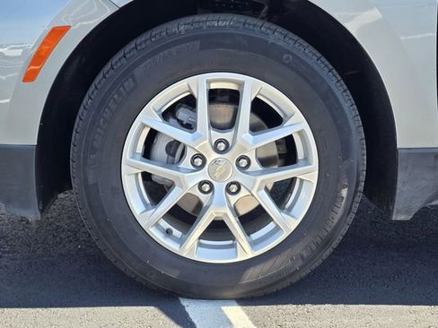 Used 2024 Chevrolet Equinox LS FWD image 29