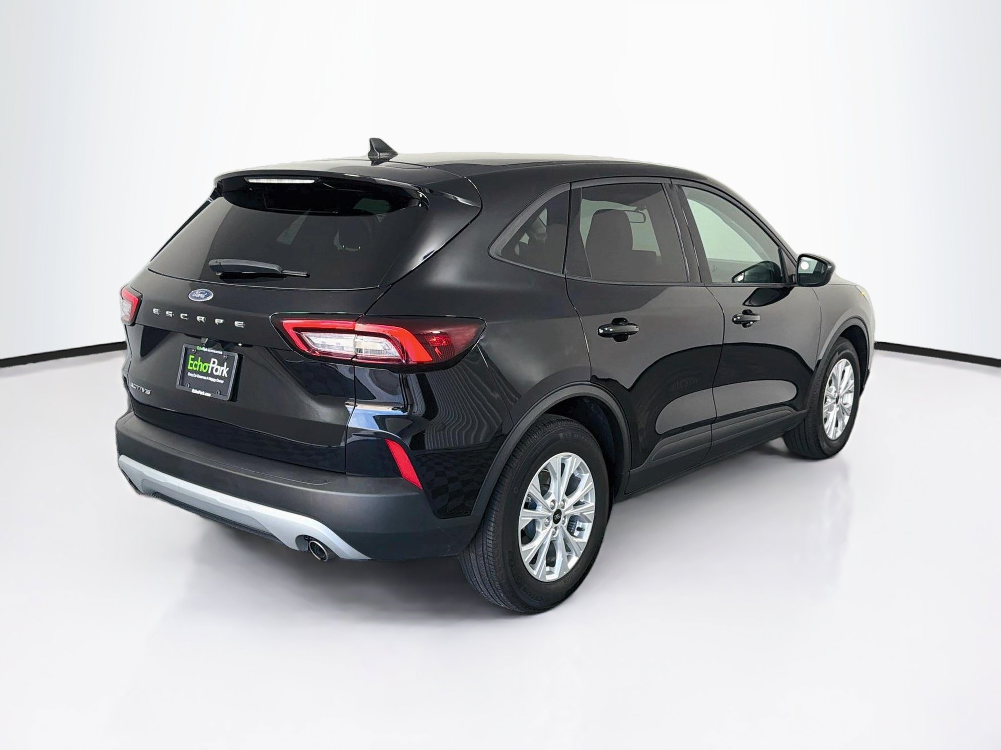 Used 2025 Ford Escape Active FWD image 9